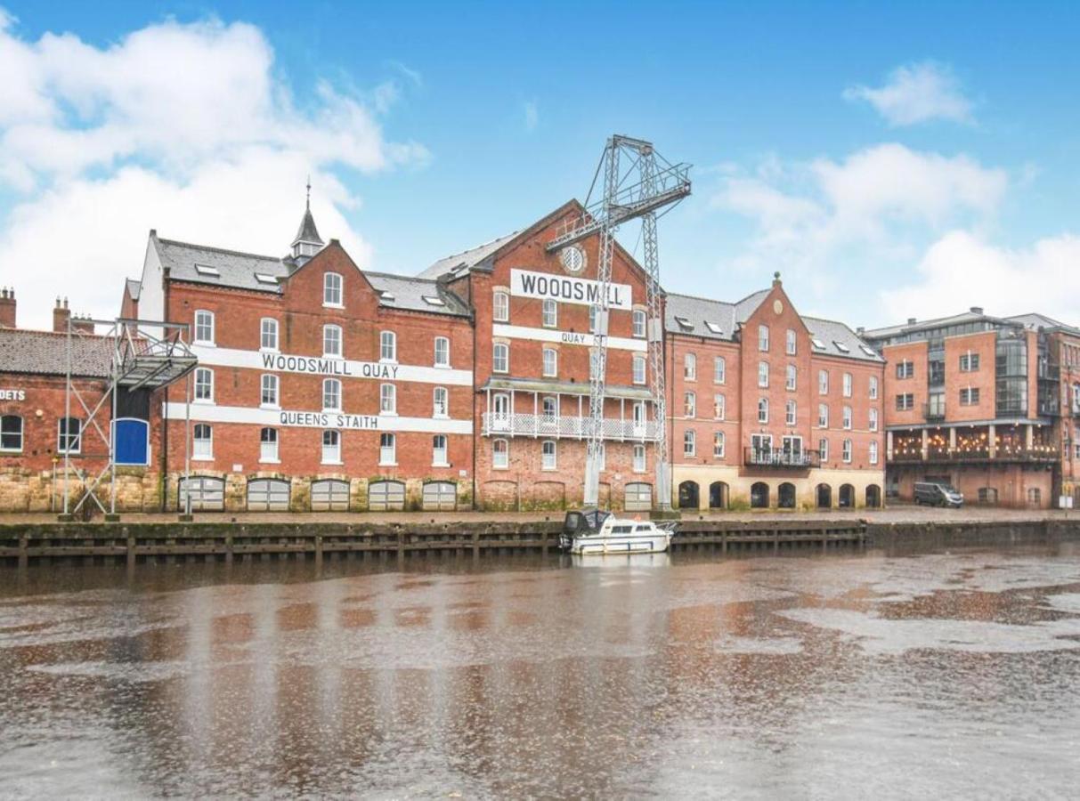 Cosy Riverside - Free Parking Apartment York